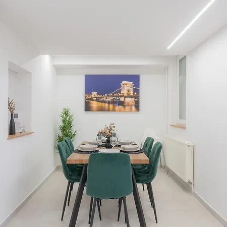 Grand 35 Residences In The Center *