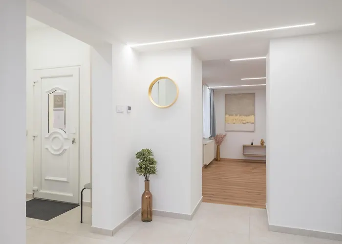 Grand 35 Residences In The Center