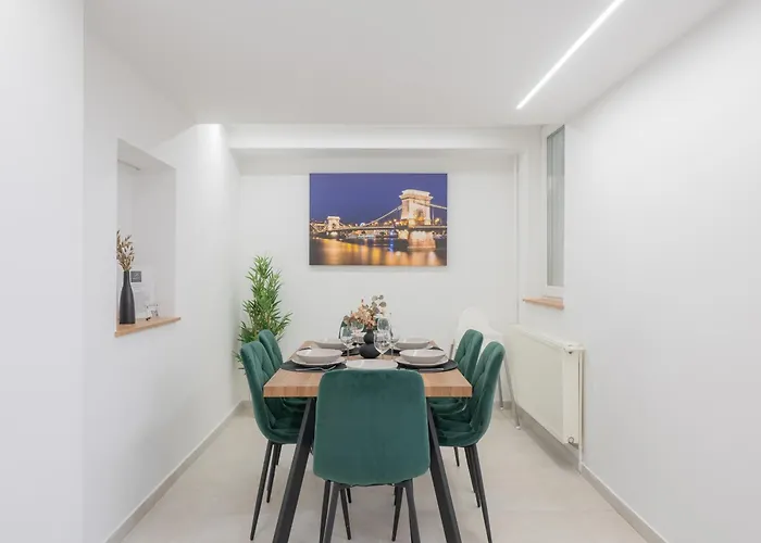 Grand 35 Residences In The Center *